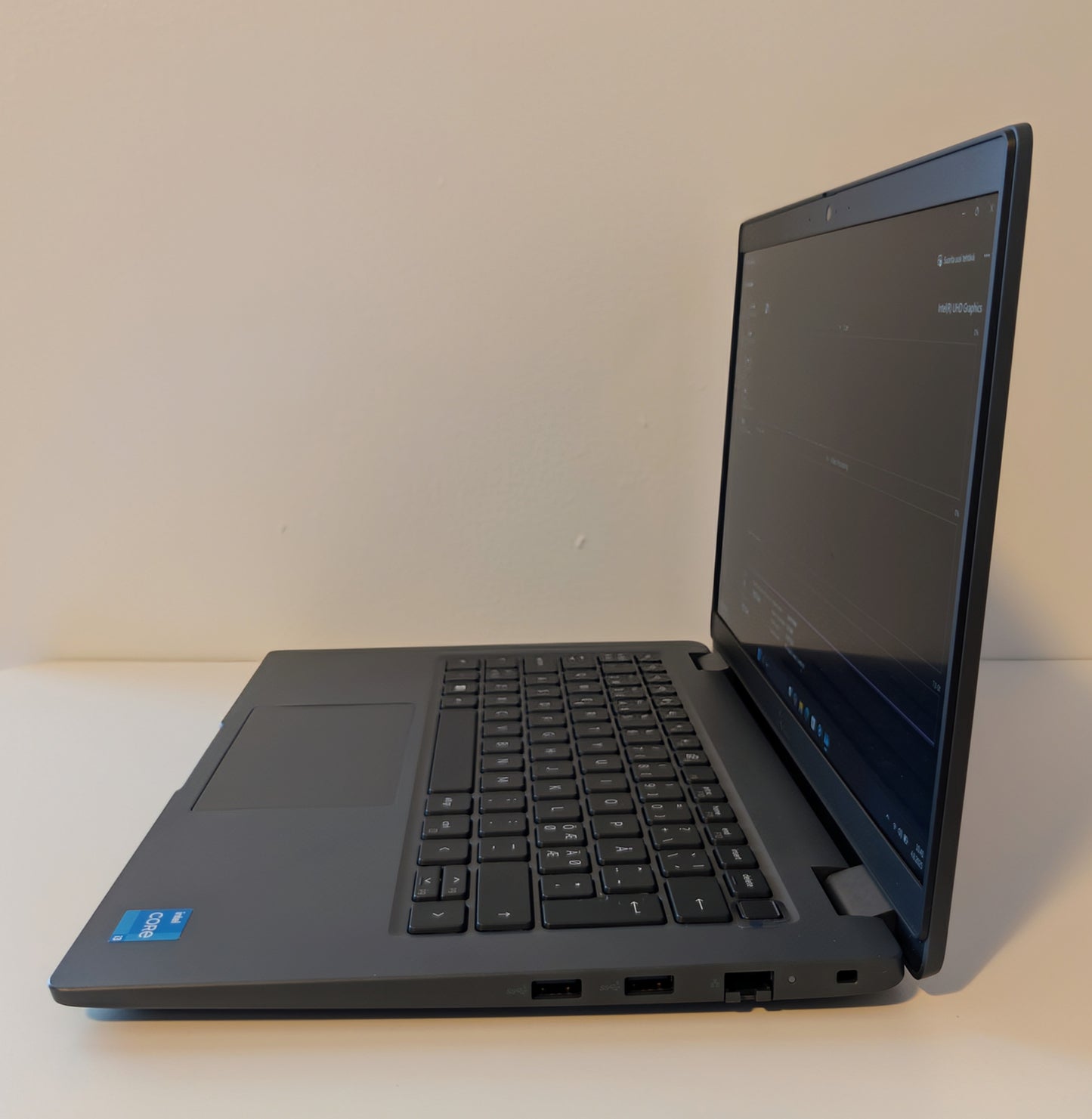 Käytetty 13" kannettava tietokone Dell Latitude 3440 12th GEN Intel
